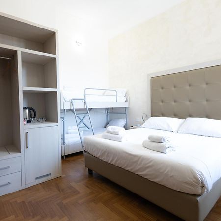 Romerooms Condotti ภายนอก รูปภาพ